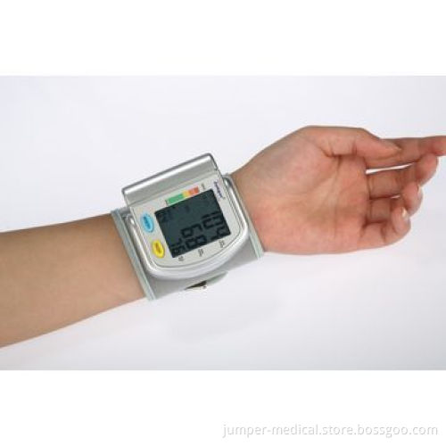 Automatic digital wrist blood pressure monitor, CE certified, 90 sets memory, LCD display